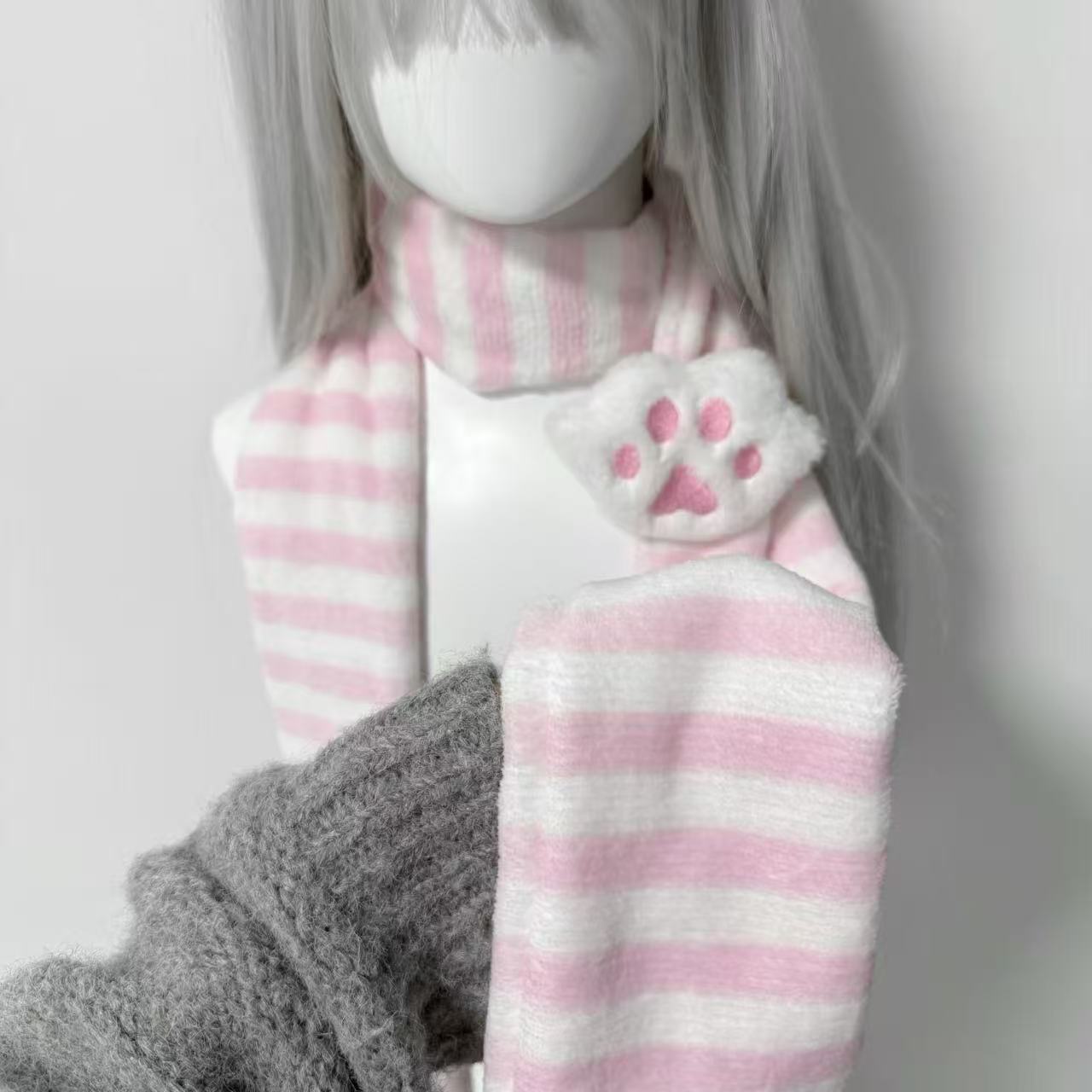 Cat Claw Bark - Kawaii Kniied Scarf Cat Paw Decoration